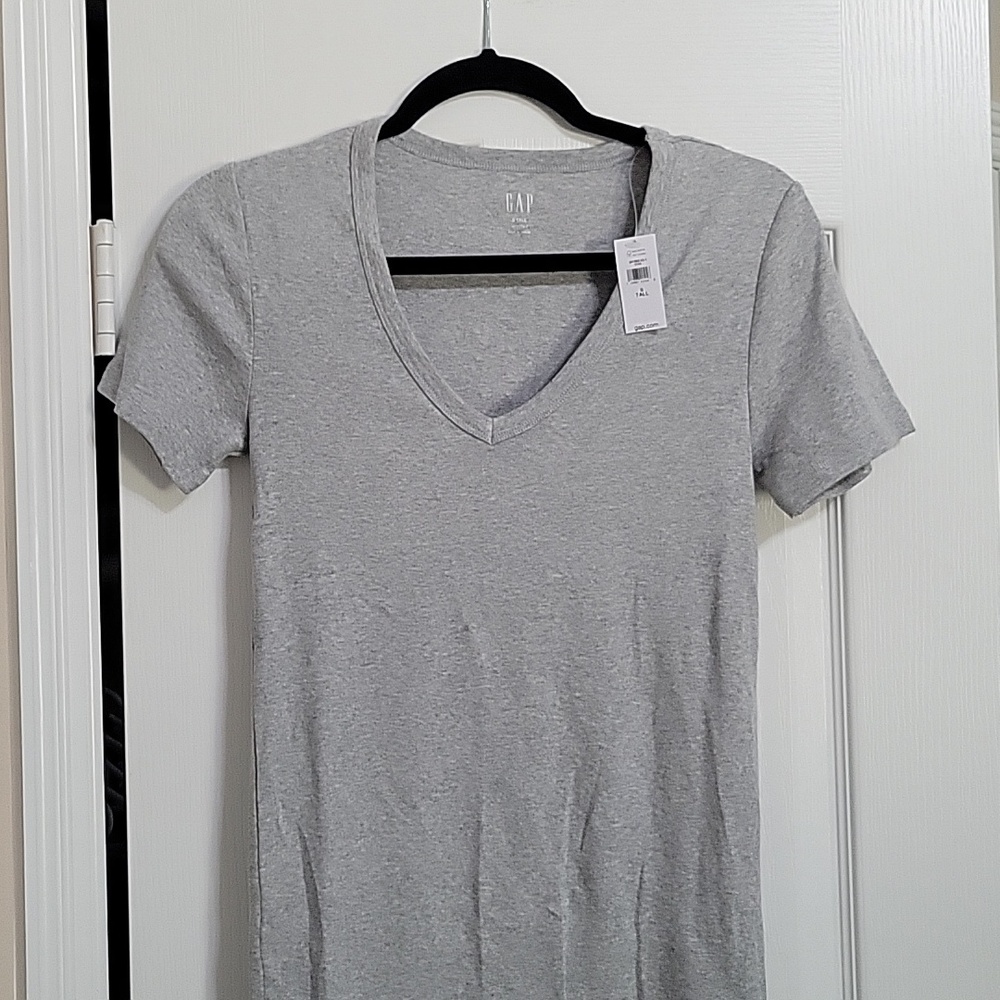 Gap Modern T V- Neck, Small tall
